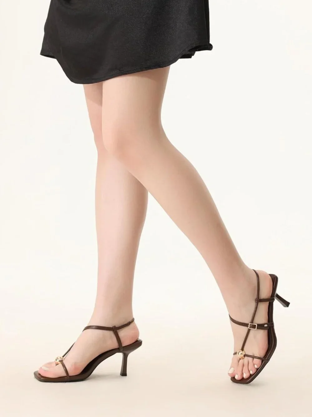 Women's Brown Kitten Heels Sandals Flip Flop Square Open Toe Strappy Ankle Strap - Picture 6 of 6